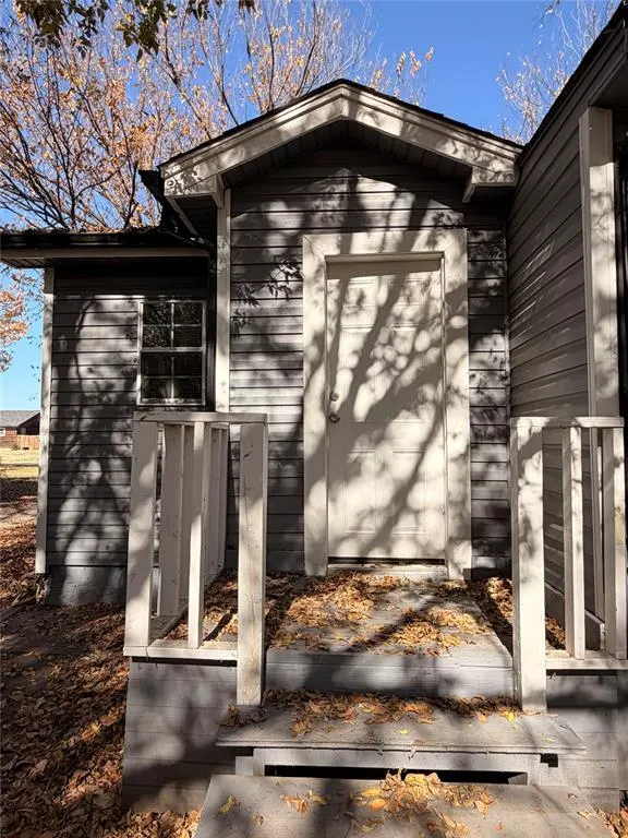 Photo 27 — 1206 SW B Avenue, Lawton, OK 73501