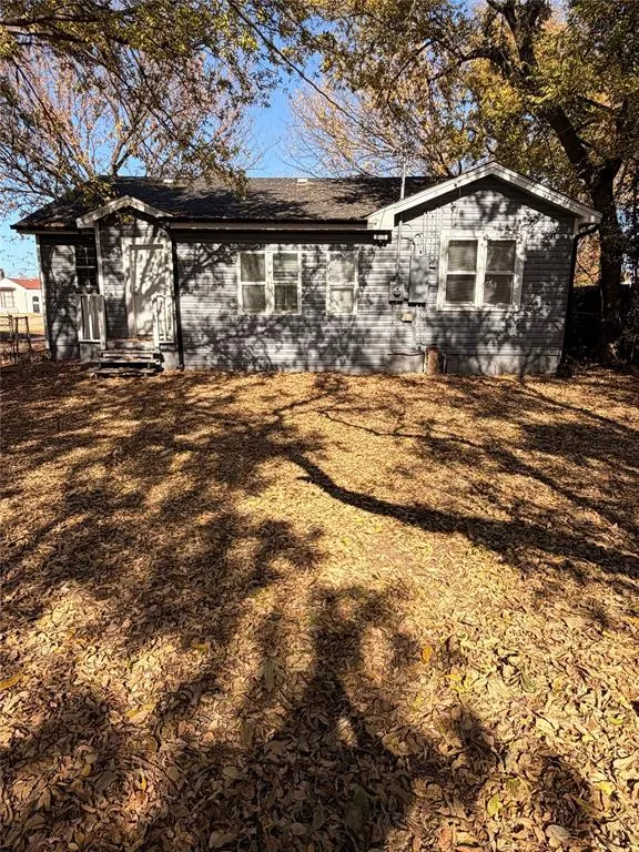 Photo 28 — 1206 SW B Avenue, Lawton, OK 73501