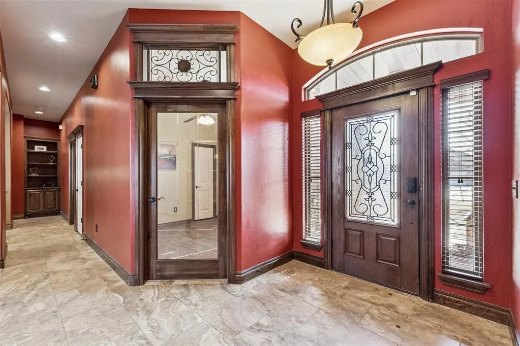 Photo 6 — 557 W Pine Rose Court Way, Mustang, OK 73064
