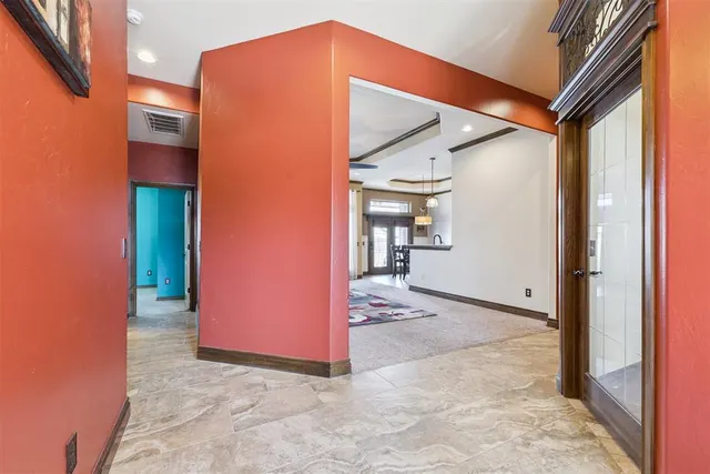 Photo 7 — 557 W Pine Rose Court Way, Mustang, OK 73064