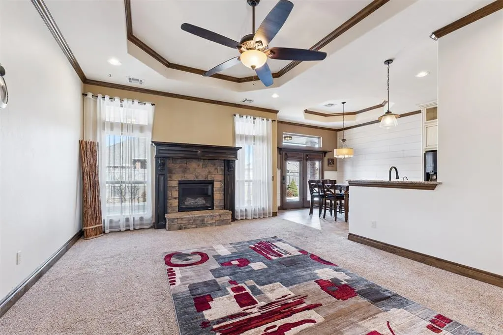 Photo 8 — 557 W Pine Rose Court Way, Mustang, OK 73064