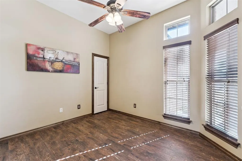 Photo 32 — 557 W Pine Rose Court Way, Mustang, OK 73064