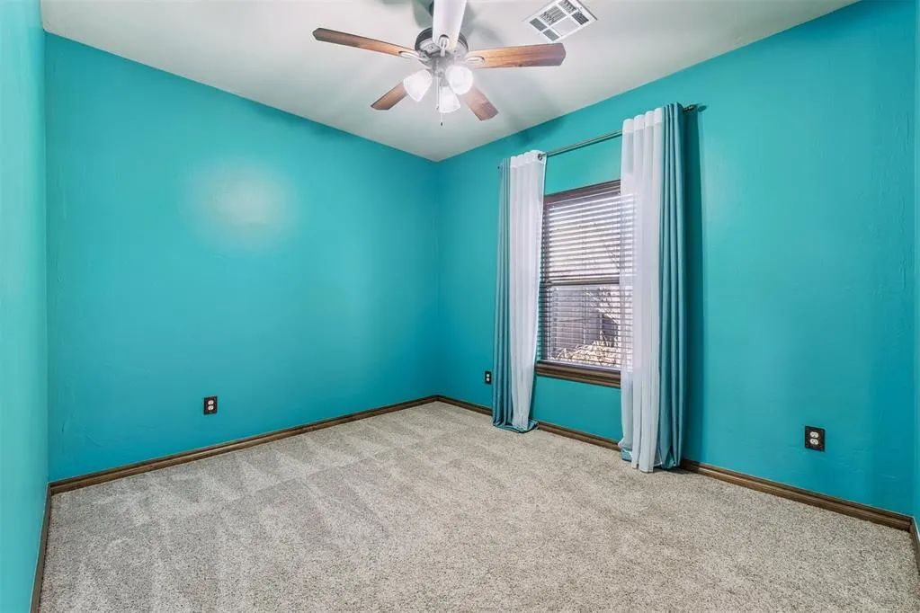 Photo 36 — 557 W Pine Rose Court Way, Mustang, OK 73064