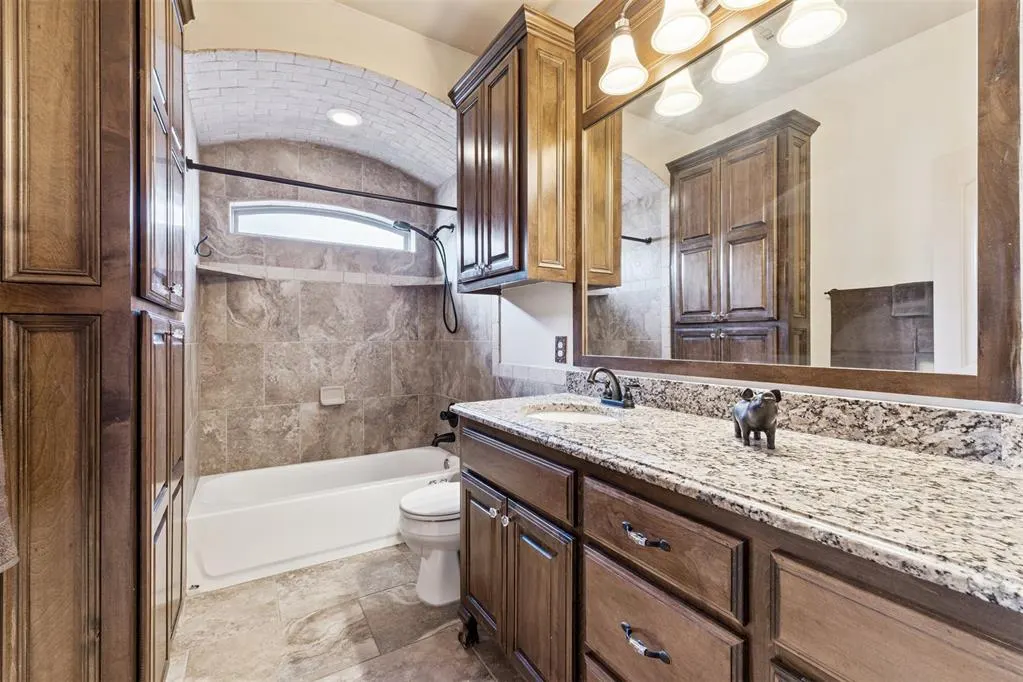 Photo 38 — 557 W Pine Rose Court Way, Mustang, OK 73064
