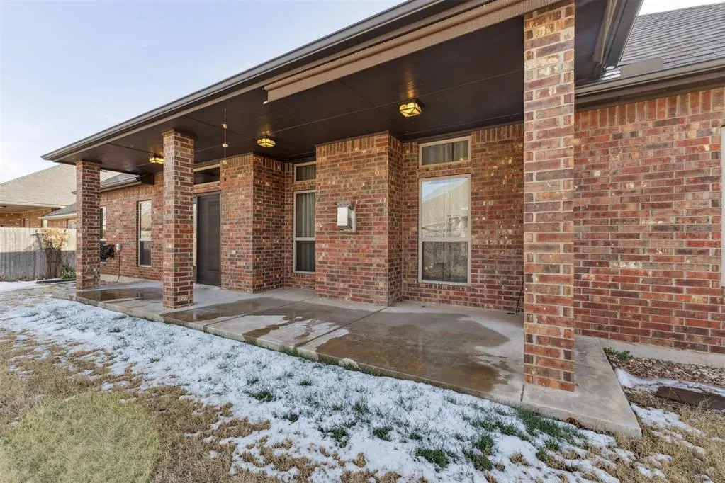 Photo 46 — 557 W Pine Rose Court Way, Mustang, OK 73064