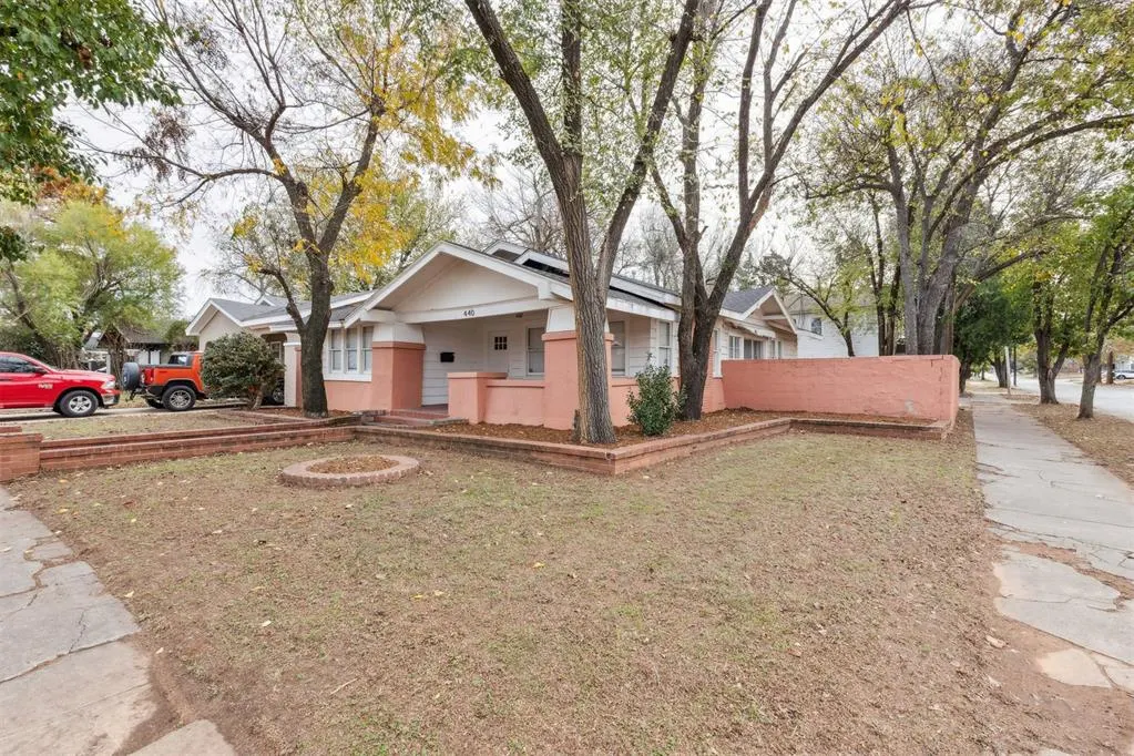 Photo 2 — 440 NW 28th Street, Oklahoma City, OK 73103