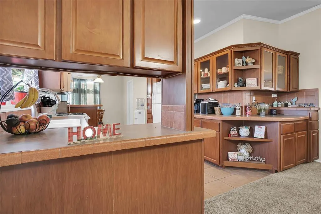 Photo 15 — 121 S Sycamore Avenue, Erick, OK 73645
