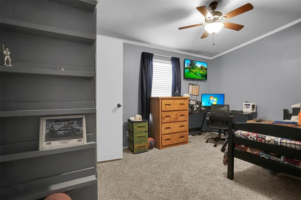 Photo 26 — 121 S Sycamore Avenue, Erick, OK 73645