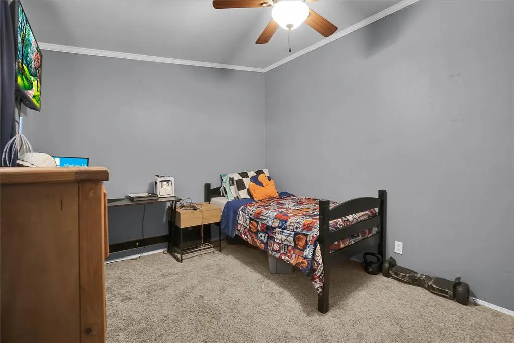Photo 28 — 121 S Sycamore Avenue, Erick, OK 73645