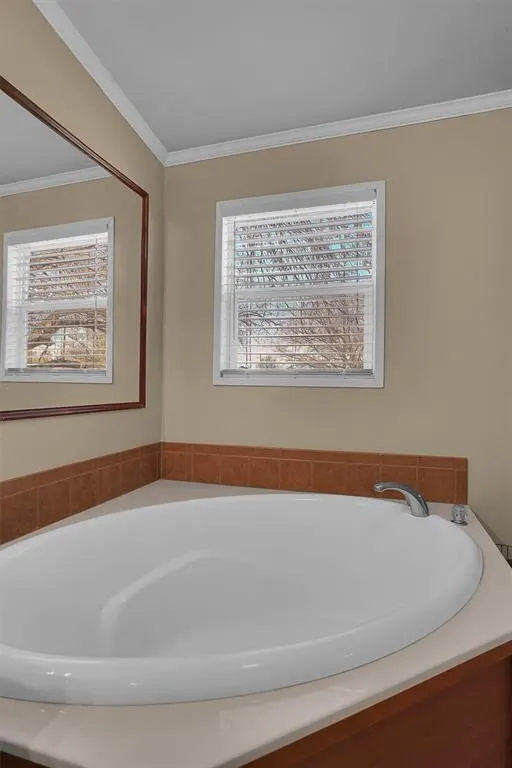 Photo 33 — 121 S Sycamore Avenue, Erick, OK 73645