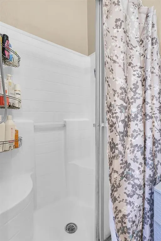 Photo 35 — 121 S Sycamore Avenue, Erick, OK 73645