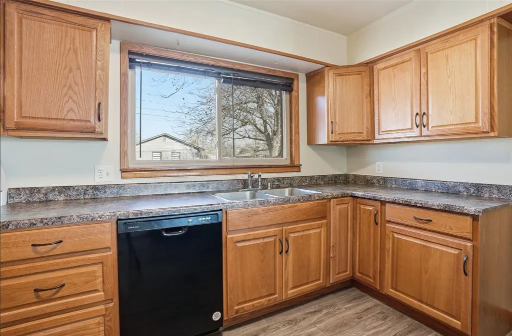 Photo 12 — 711 W Martha Street, Altus, OK 73521