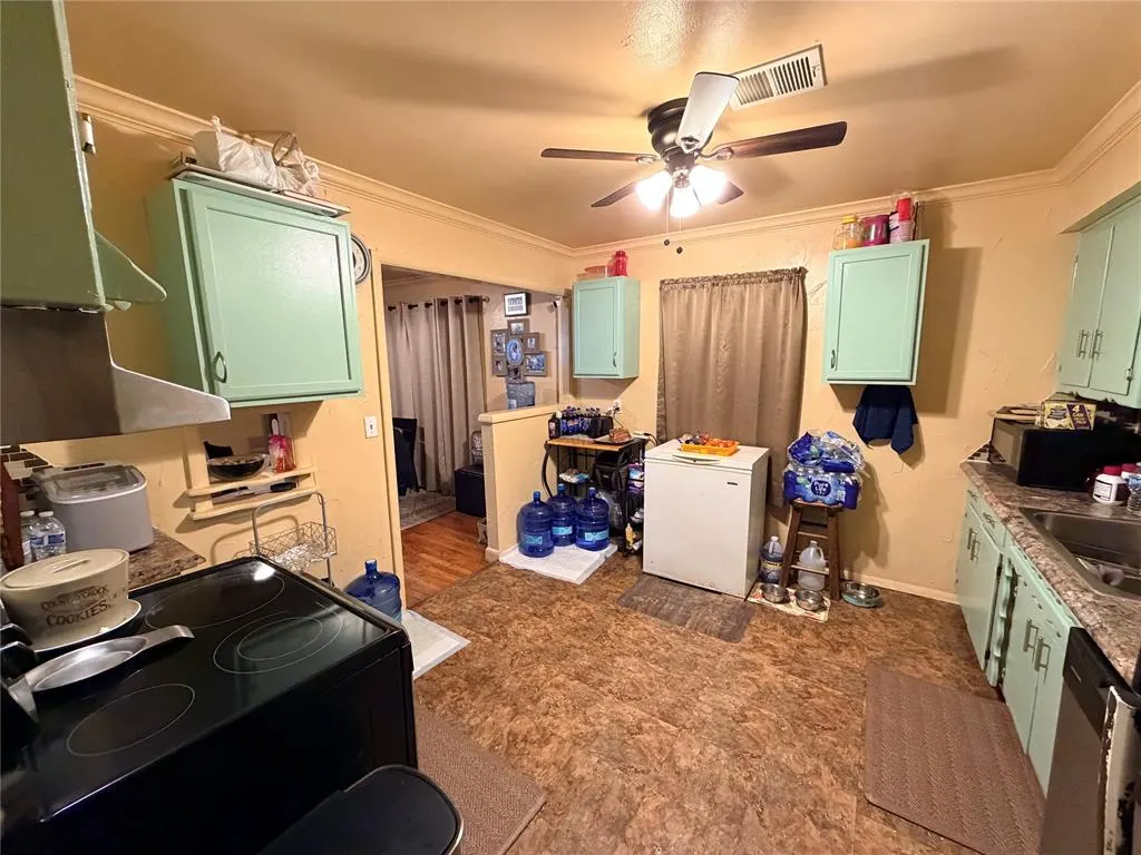 Photo 9 — Address unavailable, Del City, OK 73115