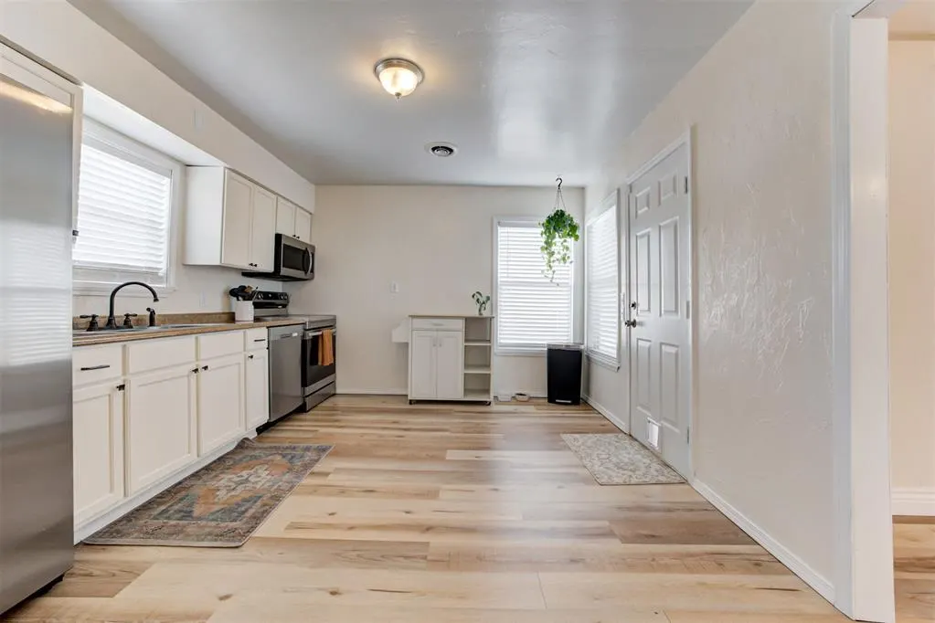 Photo 17 — 107 E Railroad Street, Wayne, OK 73095