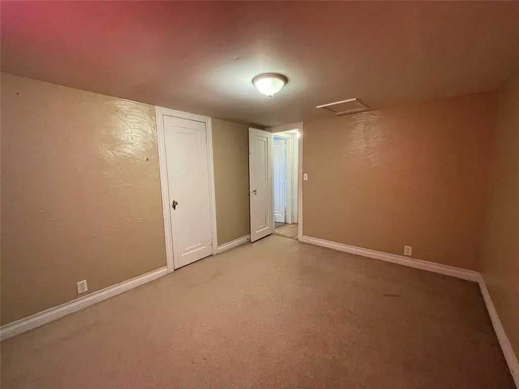 Photo 21 — 601 NW 3rd Street, Minco, OK 73059