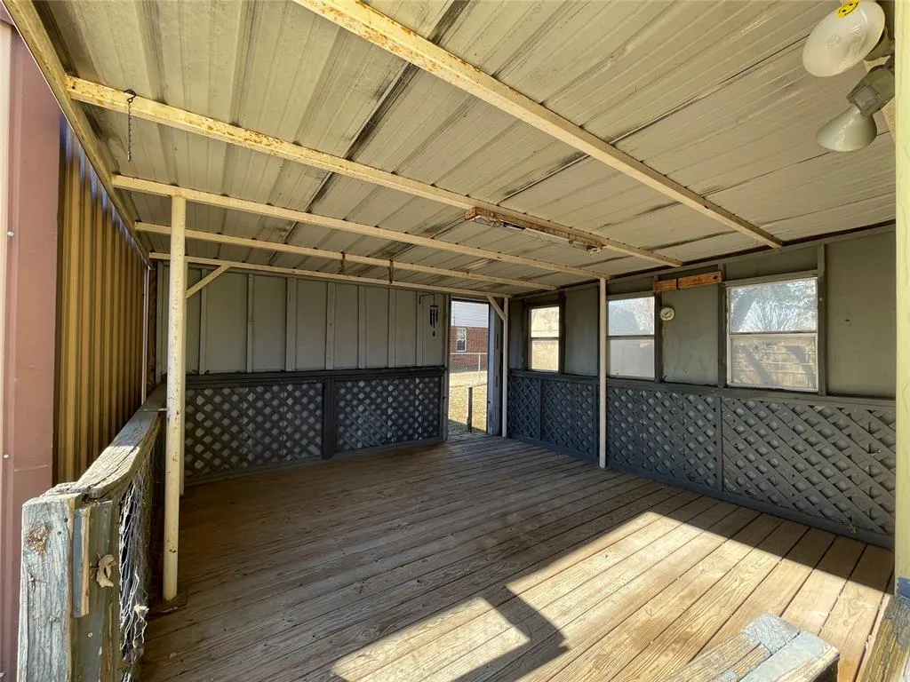 Photo 26 — 601 NW 3rd Street, Minco, OK 73059