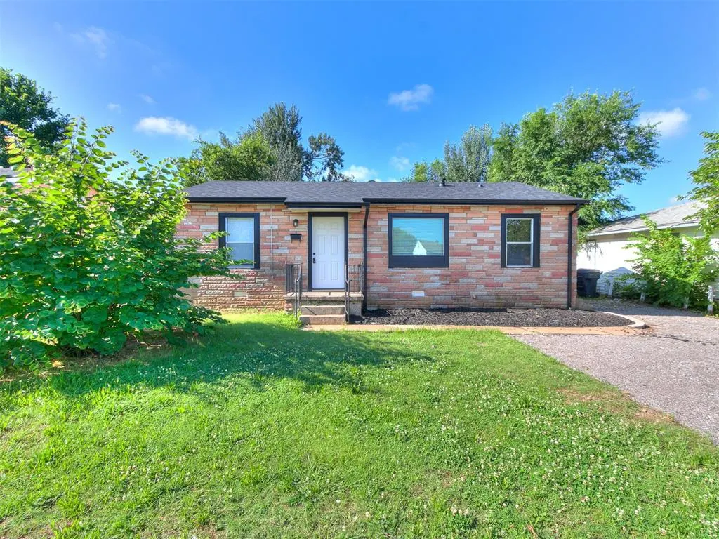Front exterior — 2924 SW 51st Street, Oklahoma City, OK 73119