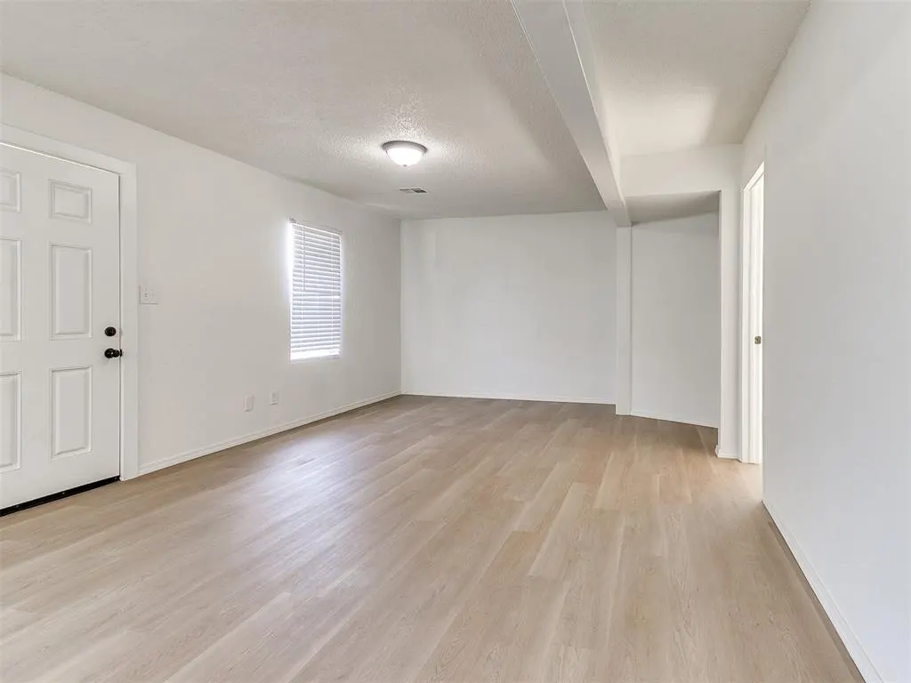 Photo 10 — 2924 SW 51st Street, Oklahoma City, OK 73119