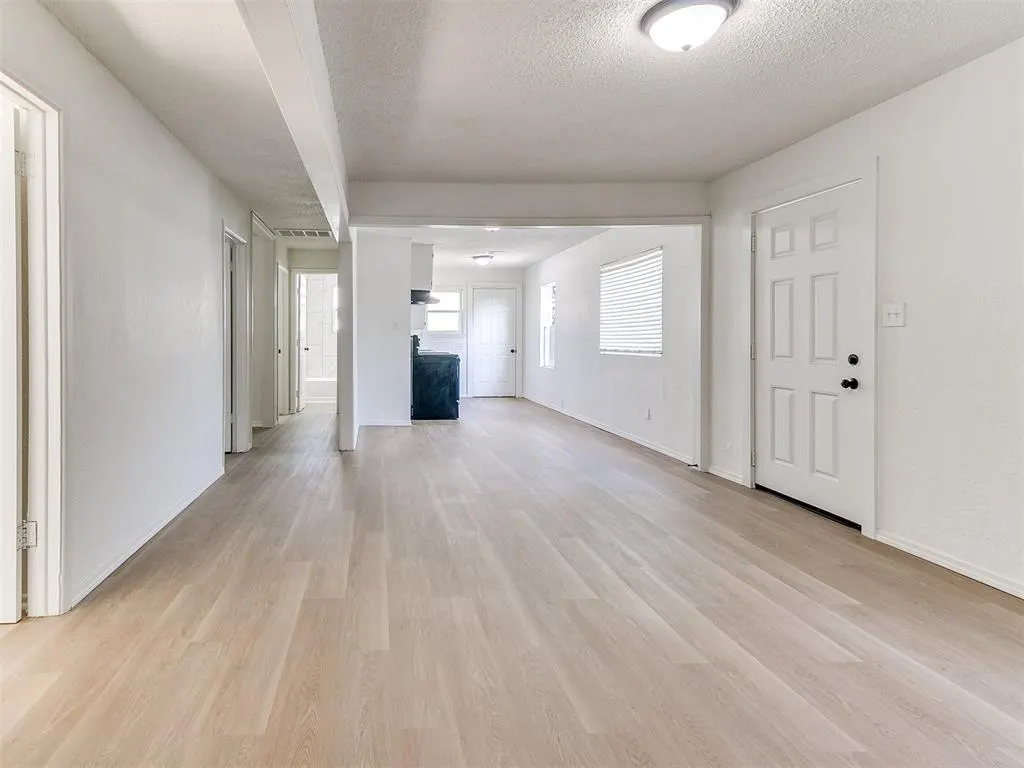 Photo 21 — 2924 SW 51st Street, Oklahoma City, OK 73119