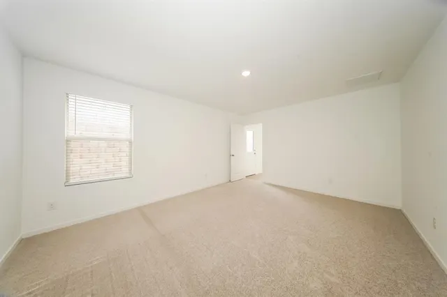 Photo 8 — 9116 SW 20th Street, Mustang, OK 73128