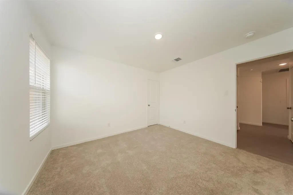 Photo 12 — 9116 SW 20th Street, Mustang, OK 73128