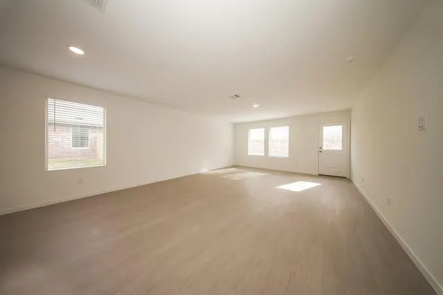 Photo 3 — 9204 SW 20th Street, Mustang, OK 73128