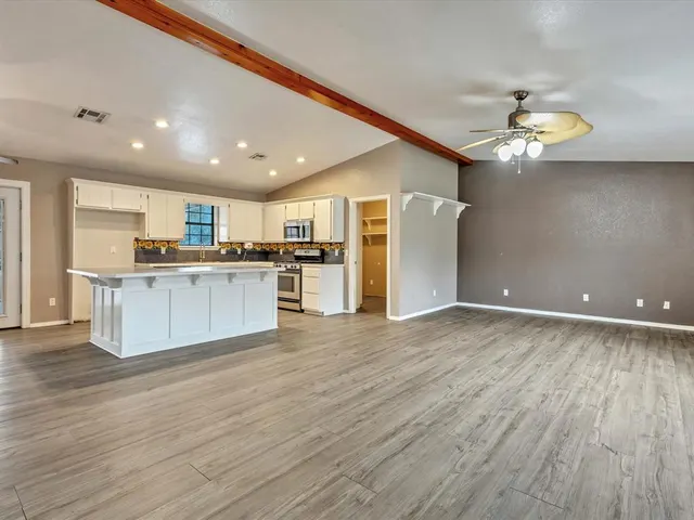 Photo 8 — 108 N Hurst Lane, Tecumseh, OK 74873