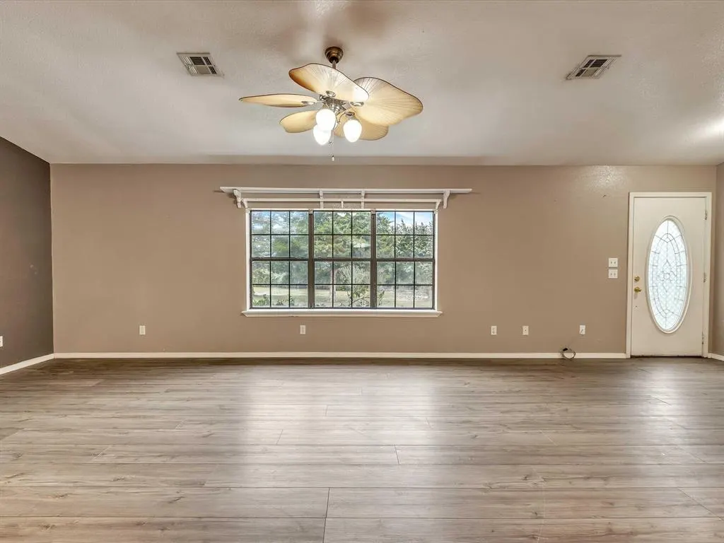 Photo 9 — 108 N Hurst Lane, Tecumseh, OK 74873