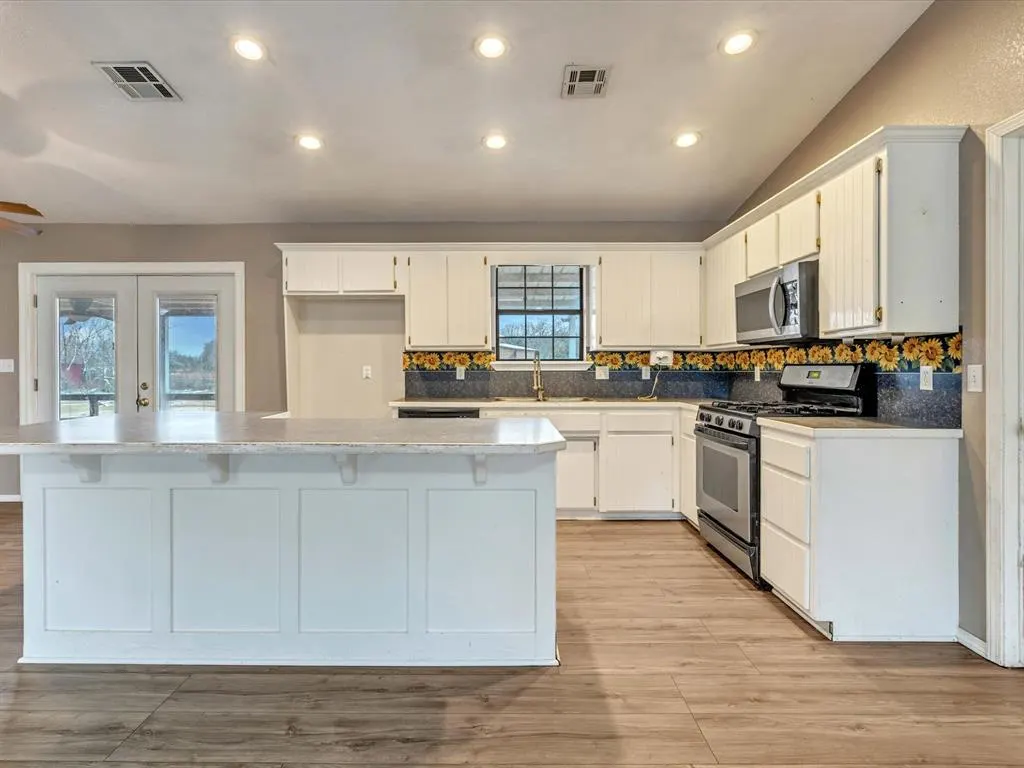 Photo 14 — 108 N Hurst Lane, Tecumseh, OK 74873