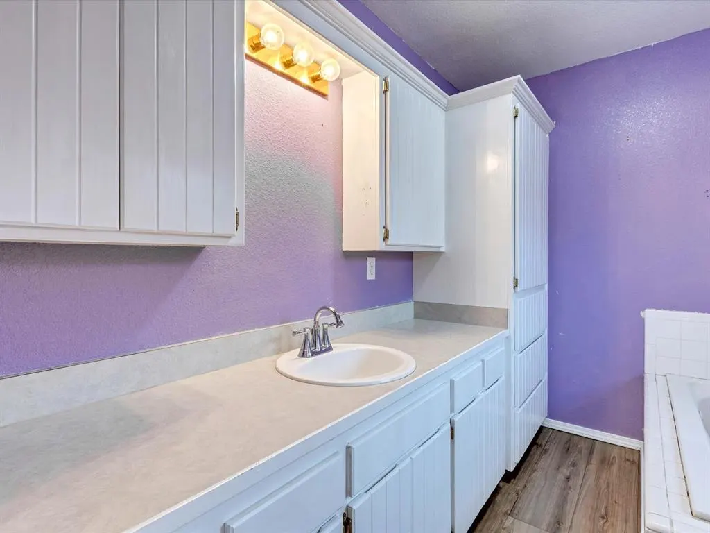 Photo 18 — 108 N Hurst Lane, Tecumseh, OK 74873