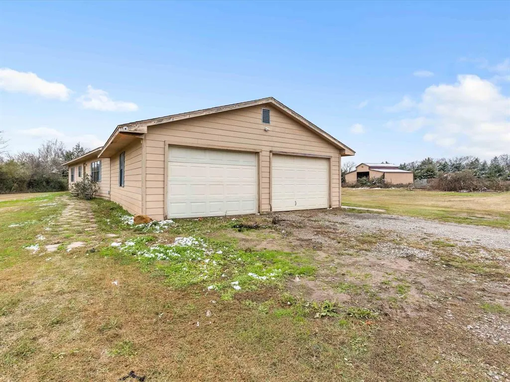 Photo 26 — 108 N Hurst Lane, Tecumseh, OK 74873