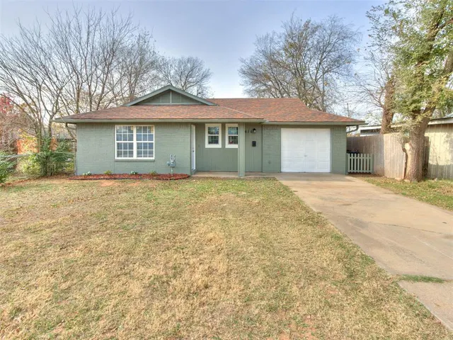 Front exterior — 1416 N McKinley Avenue, Shawnee, OK 74801