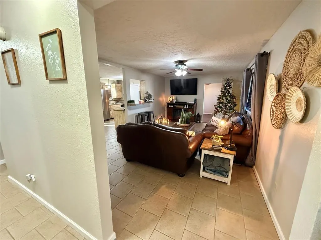 Photo 5 — 113 E Cool Springs Road, Rush Springs, OK 73082