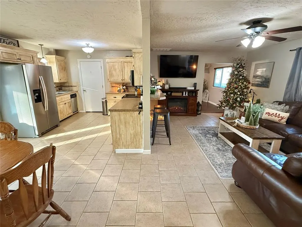 Photo 9 — 113 E Cool Springs Road, Rush Springs, OK 73082