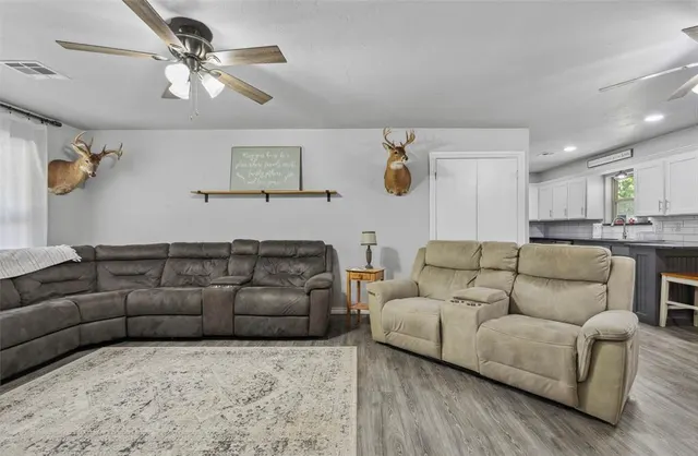 Photo 3 — 109 W 6th Street, Amber, OK 73004