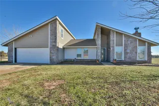 Sold home at 106 NE Mustang Road