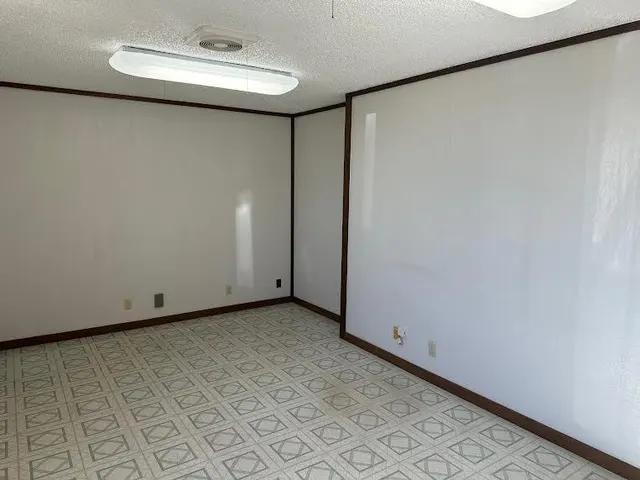 Photo 3 — 915 Ring Drive, Weatherford, OK 73096