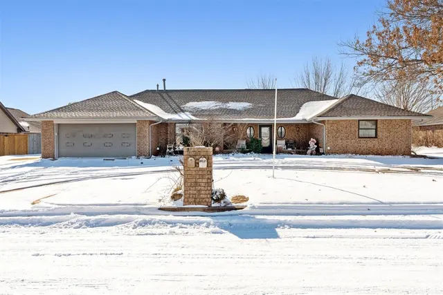 Photo 2 — 1205 Francis Lane, Kingfisher, OK 73750