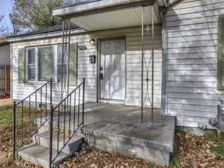 Sold home at 7007 NW 48th Street