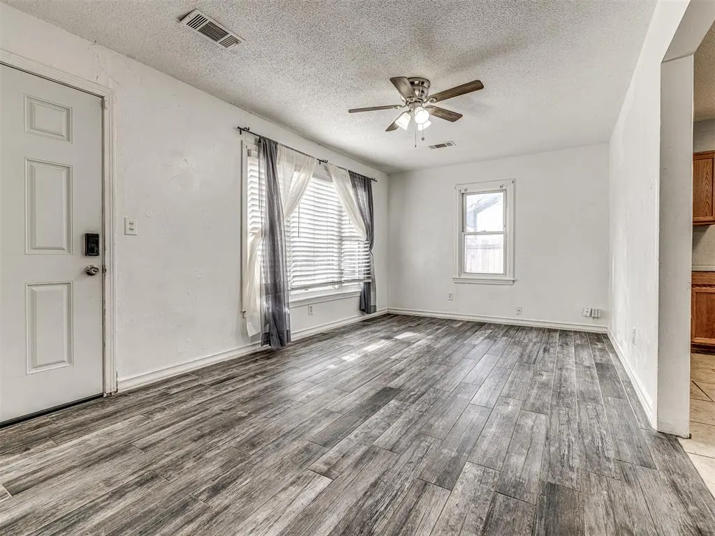 Photo 12 — 7007 NW 48th Street, Bethany, OK 73008