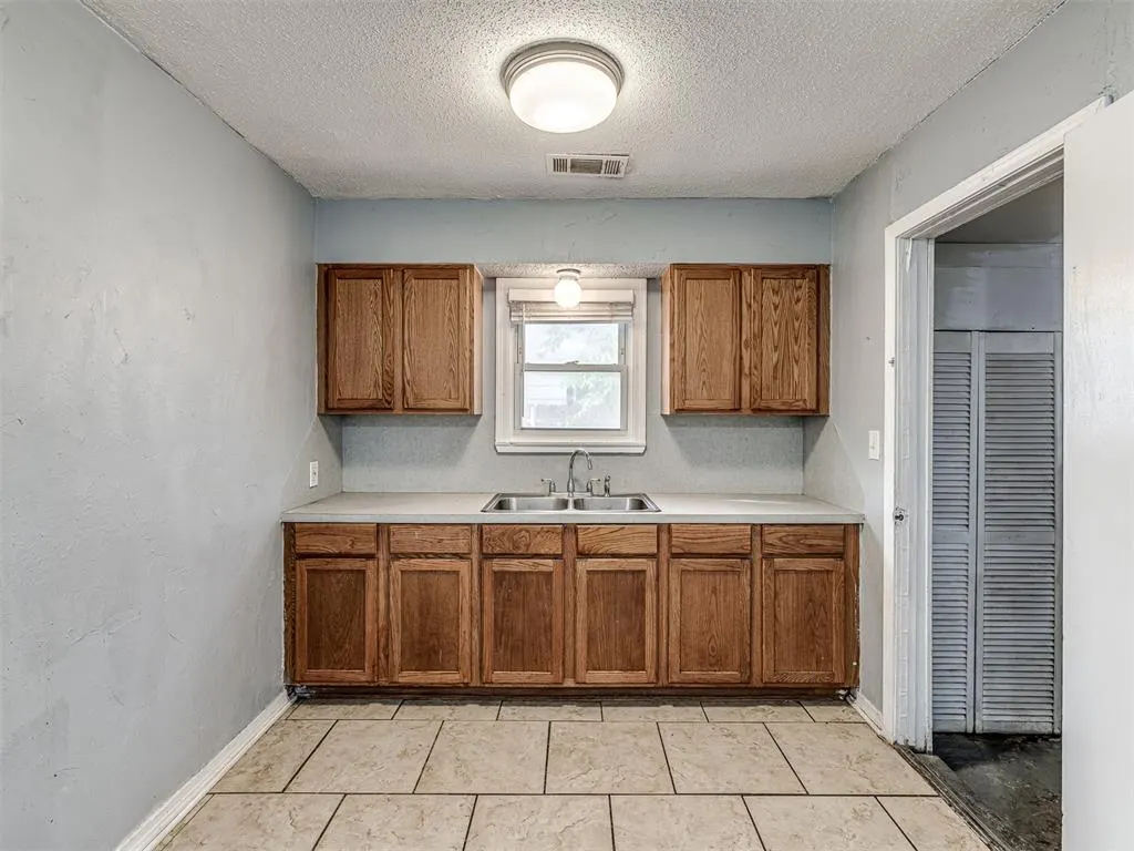 Photo 21 — 7007 NW 48th Street, Bethany, OK 73008