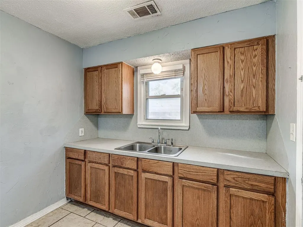 Photo 23 — 7007 NW 48th Street, Bethany, OK 73008
