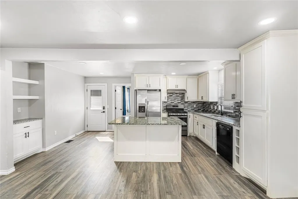 Photo 5 — 900 NW 89th Street, Oklahoma City, OK 73114
