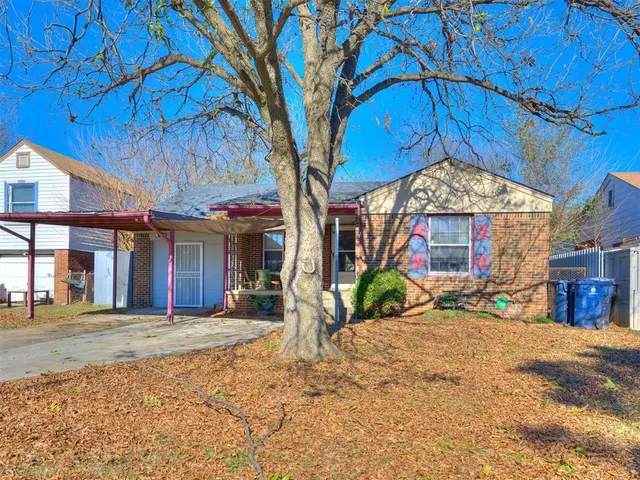 Photo 4 — 733 SW 47th Street, Oklahoma City, OK 73109