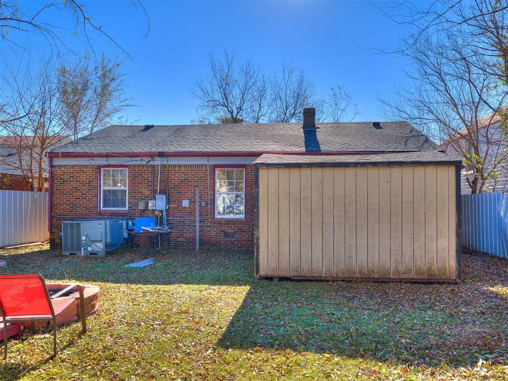 Photo 7 — 733 SW 47th Street, Oklahoma City, OK 73109