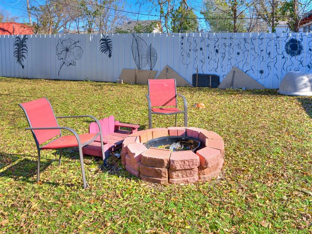 Photo 9 — 733 SW 47th Street, Oklahoma City, OK 73109