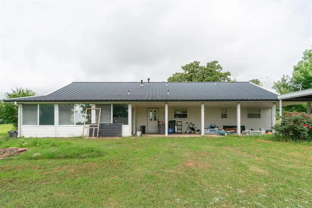 Photo 2 — 29049 Oilfield Trash Road, Newalla, OK 74857