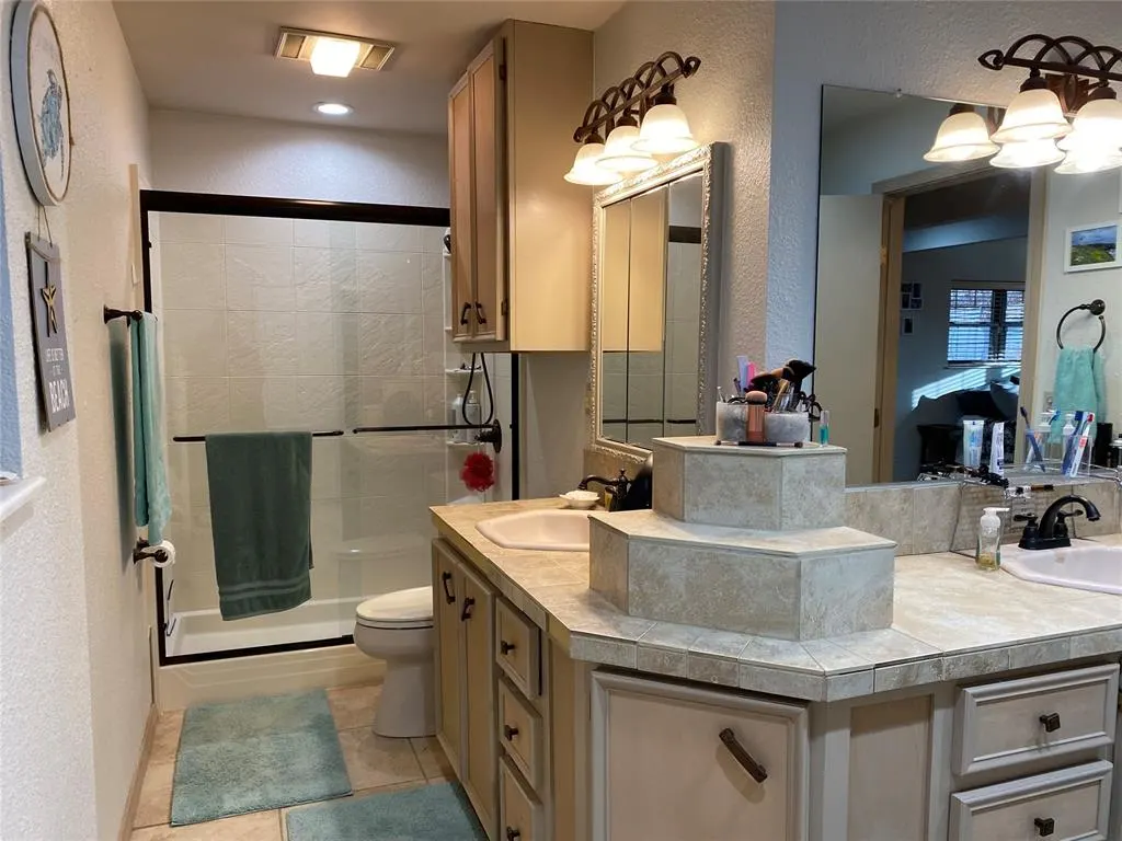 Photo 42 — 520 N West Street, Cordell, OK 73632