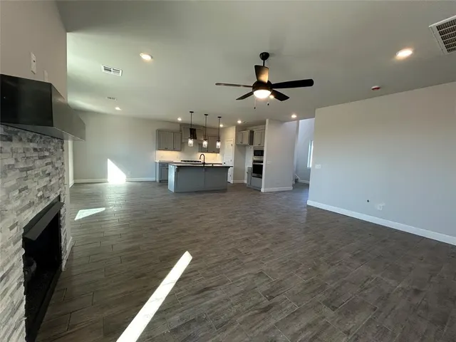 Photo 3 — 1313 Lighthorsemen Way, Choctaw, OK 73020