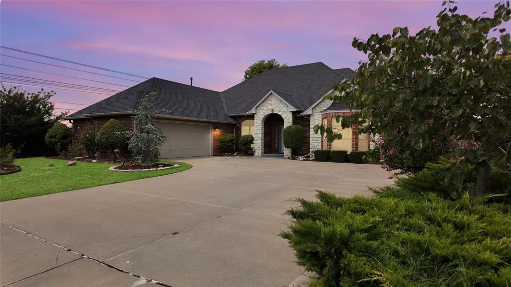 Photo 14 — 2821 SW 116th Street, Oklahoma City, OK 73170